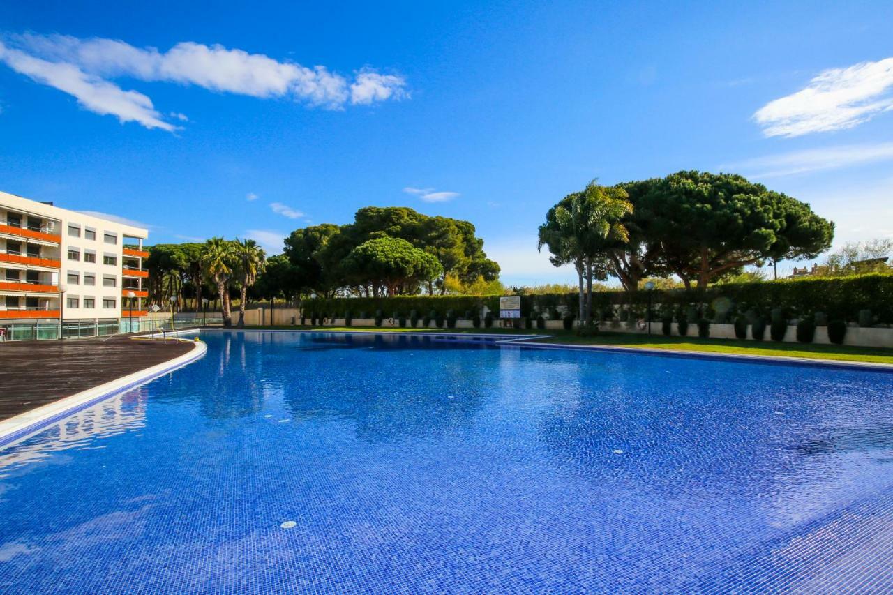 Galera Planet Costa Dorada Villa กัมบริลส์ ภายนอก รูปภาพ