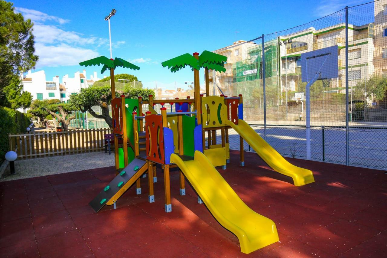 Galera Planet Costa Dorada Villa กัมบริลส์ ภายนอก รูปภาพ